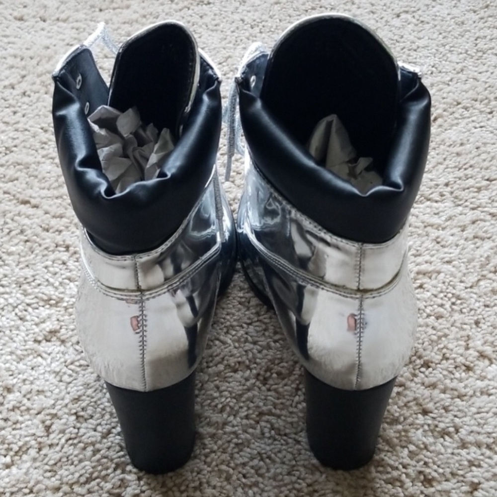 Metallic Patent Leather Chrome Silver lace up chunky high heel ankle boots Y2K - Picture 5 of 15